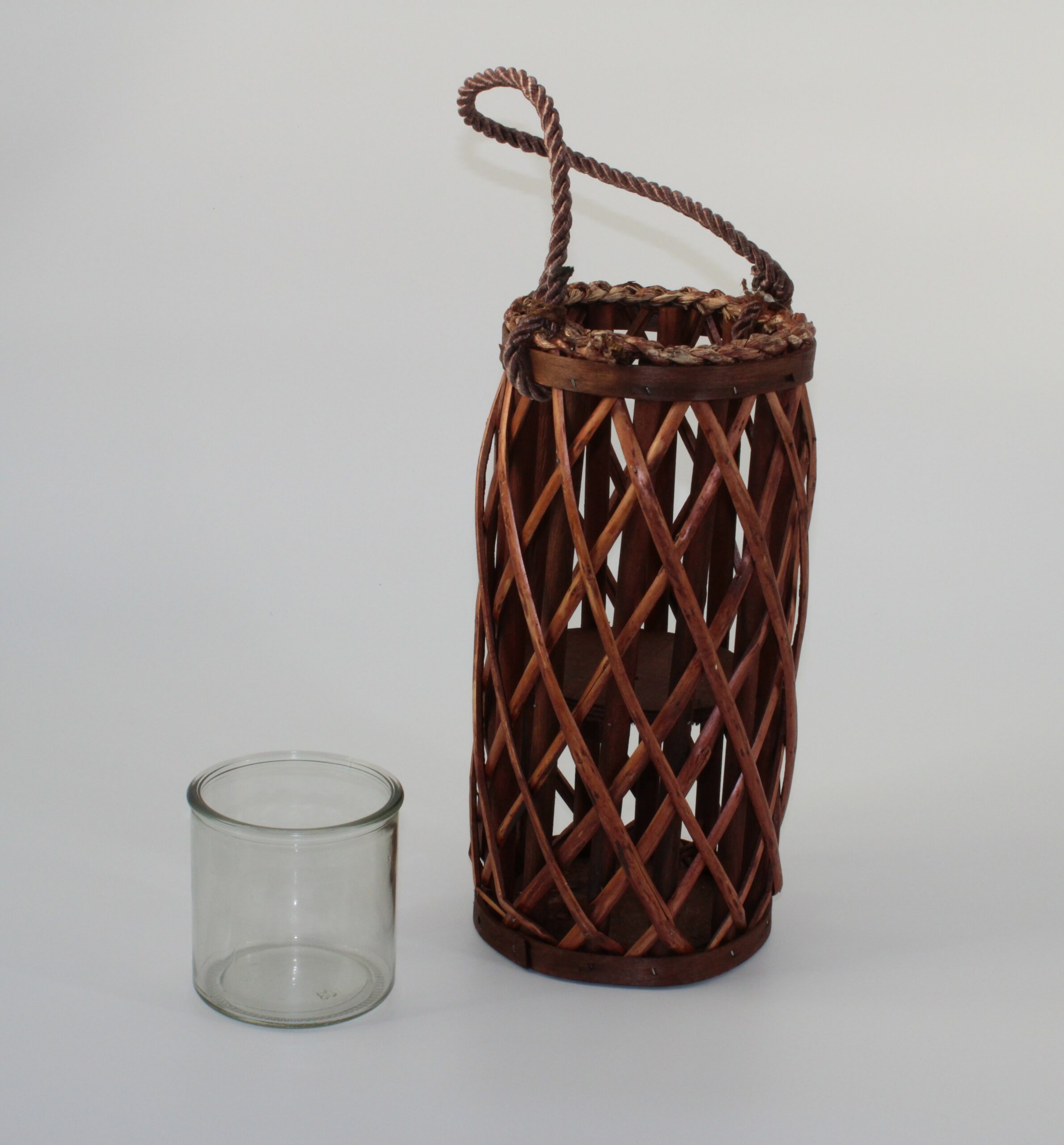 Lanterne en rotin tressé avec poignée et photophore en verre, décoration pour jardin ou terrasse